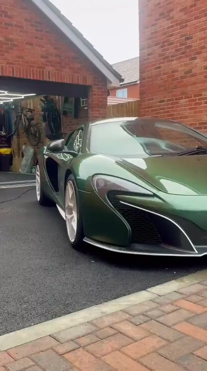 RW Detailing Hero Background